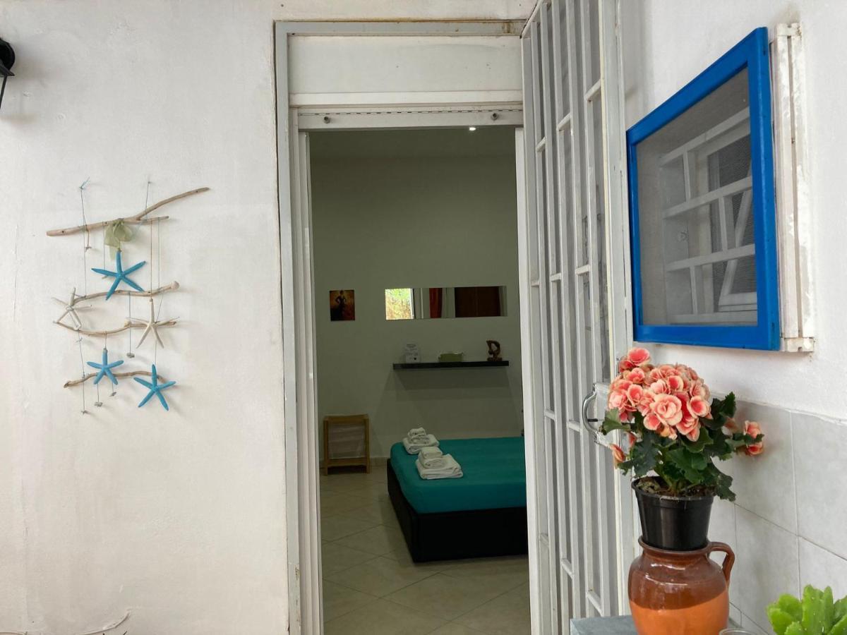 Benvenuti Al Sud Bed & Breakfast Brindisi Bagian luar foto